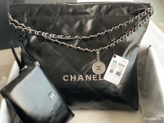 First Bag Ru HANDBAG CHANEL 22 0817